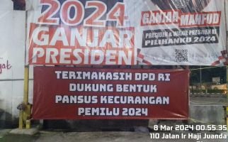 Spanduk Dukung Pansus Kecurangan Pemilu DPD RI Muncul di Tangsel hingga Serang - JPNN.com