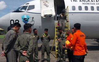 Pesawat TNI AU Dikerahkan Bantu Pencarian 21 Korban Kapal Yuiee II - JPNN.com