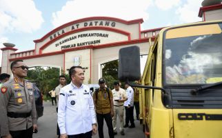 Tegas, Pj Gubernur Agus Fatoni Setop Truk Penyebab Kemacetan di Jalan Palembang-Betung - JPNN.com