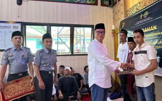 Terima Remisi Idulfitri, Dua Napi Lapas Curup Bengkulu Langsung Bebas - JPNN.com