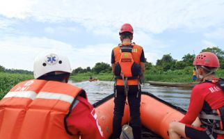 Diduga Mabuk, Warga di Jalan Pelita ini Tenggelam di Sungai Borang - JPNN.com