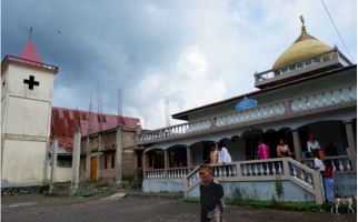 Masjid Ini Bukan Milik Orang Islam, Gereja Ini Bukan Milik Orang Katolik, tetapi… - JPNN.com