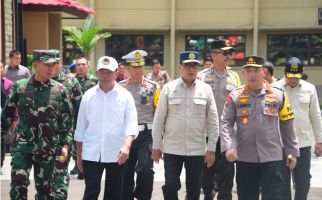 Panglima TNI Bersama Sejumlah Tokoh Tinjau Arus Balik Lebaran 2024, Lihat - JPNN.com