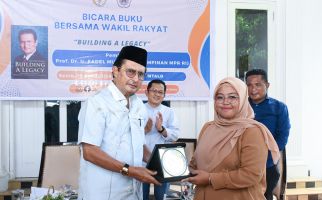 Fadel Muhammad Sebut Buku 'Building A Legacy' Karyanya Warisan untuk Generasi Muda - JPNN.com