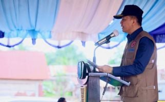 Pj Gubernur Sumsel Agus Fatoni Gerak Cepat Kirim Bantuan untuk Korban Banjir di Muratara - JPNN.com