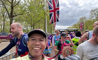 Berlari dalam Suhu Dingin, Misbakhun Berhasil Mencapai Finis London Marathon 2024 - JPNN.com