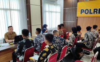 500 Warga Kubu Raya Mendaftar Sebagai Calon Anggota Polri - JPNN.com
