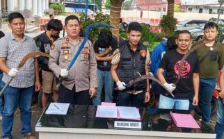 Mau Tawuran, 5 Pemuda Kelompok Berandalan Bermotor Ditangkap Polisi - JPNN.com