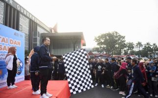 Meriahkan HUT ke-78 Sumsel, Agus Fatoni Ikuti Jalan Santai dan Senam - JPNN.com