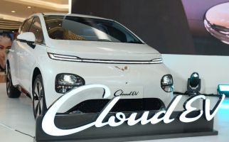 Penjualan Mobil Listrik April 2024, Wuling Cloud EV Moncer - JPNN.com