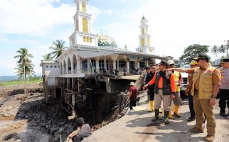 Galodo Sumbar: Korban Meninggal 67 Orang, 20 Warga Masih Hilang - JPNN.com