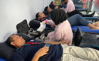 Puluhan Karyawan UNIFAM Antusias Ikuti Donor Darah - JPNN.com