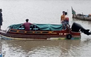 Nakhoda & ABK Tewas Setelah Speedboat Dihantam Gelombang di Inhil - JPNN.com