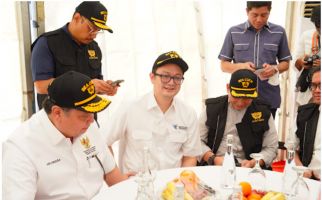 Sesuai Arahan Presiden, Wamendag Jerry: Kami Bergerak Cepat, Permendag 8/2024 Permudah Perdagangan - JPNN.com