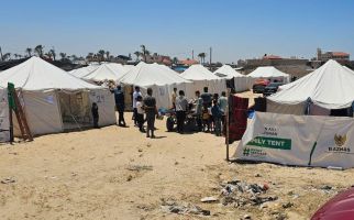 BAZNAS Dirikan Ratusan Tenda Darurat dan Toilet Umum di Rafah - JPNN.com