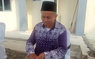 Menabung Puluhan Tahun, Buruh Bangunan di Semarang Bisa Mewujudkan Mimpinya Naik Haji - JPNN.com