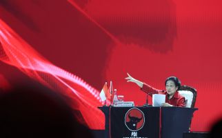 Megawati Memperpanjang Masa Jabatan Pengurus PDIP, Hasto Kristiyanto Tetap Sekjen - JPNN.com