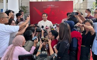 Nadiem Makarim Batalkan Kenaikan UKT, Instruksi Jokowi?  - JPNN.com