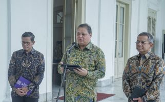 Dampingi Presiden Bertemu OEDC, Airlangga Tegaskan Komitmen Indonesia dalam Proses Aksesi - JPNN.com