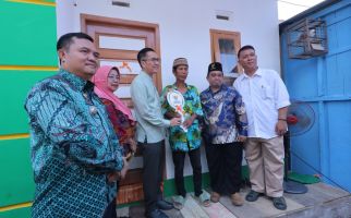 Rumah Rampung Dibedah, Fauzi: Terima Kasih Banyak, Pak Wali Kota dan Baznas - JPNN.com