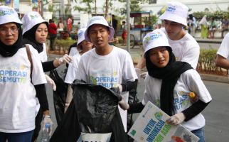 Edukasi Masyarakat, Chandra Asri Bersih-bersih Sampah di Kota Tua - JPNN.com