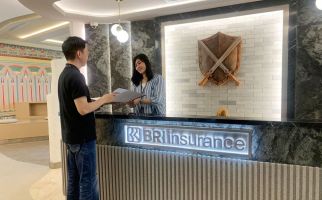 BRI Insurance Gaungkan Pentingnya Asuransi di Jambore Mercedes-Benz 2024 - JPNN.com