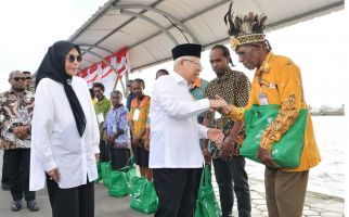 BAZNAS Bersama Wapres Salurkan Paket Bantuan Keluarga di Papua - JPNN.com