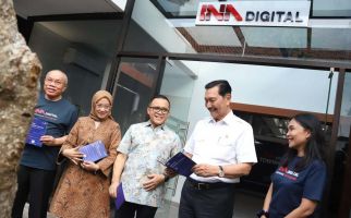 Kunjungi Area Kerja INA Digital, Menteri Luhut Berpesan Begini - JPNN.com