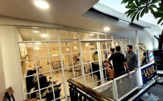 Voir Barber Studio di Bintaro Tangsel Lagi Viral Ramai Pengunjung - JPNN.com