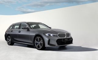 New BMW 330i Touring M Sport Resmi Mengaspal di Indonesia, Sebegini Harganya - JPNN.com