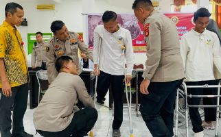 RS Bhayangkara Polda Sumsel Beri Pelayan Kesehatan kepada 113 Penyandang Disabilitas - JPNN.com