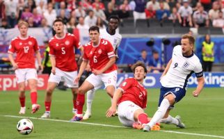 Turun Minum: Denmark Vs Inggris 1-1, Kyle Walker Hingga Harus Ganti Sepatu - JPNN.com