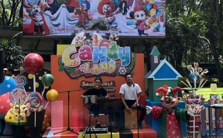 Musim Libur Sekolah, Anak-Anak Bebas Ambil Permen Sepuasnya di Jungleland Sentul - JPNN.com