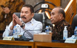 Kejagung Bakal Tuntut Para Pelaku Judi Online dengan Hukuman Maksimal - JPNN.com