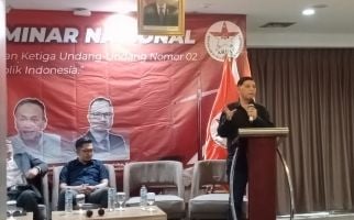 Ketum DPP ARUN Minta Masyarakat Objektif Menilai Revisi UU Polri - JPNN.com