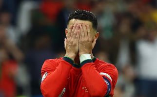 EURO 2024: Cristiano Ronaldo tak Sendirian - JPNN.com