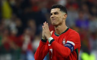 Portugal vs Slovenia: Diogo Costa Pahlawan, Cristiano Ronaldo cs Selamat - JPNN.com