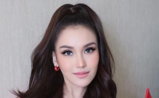 3 Berita Artis Terheboh: Opick Tertahan di Arab Saudi, Ayu Ting Ting Bersyukur - JPNN.com