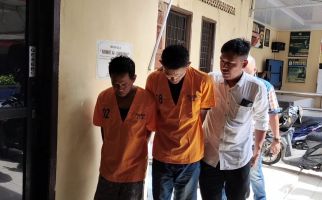 2 Maling Ini Berakhir di Kantor Polisi Setelah Aksinya Terekam Kamera CCTV - JPNN.com
