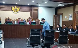 Hakim Minta JPU Tetap Menahan Mantan Hakim Agung Gazalba - JPNN.com