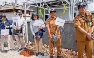 Dongkrak Ekonomi Lokal, LPPM Universitas Terbuka Berdayakan Masyarakat Desa Muara - JPNN.com