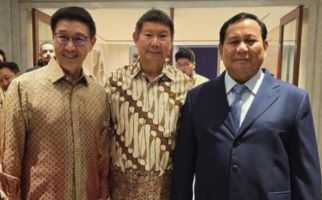 Hashim Tegaskan Prabowo Tak akan Menambah Utang Negara Jika Pendapatan Tidak Naik - JPNN.com