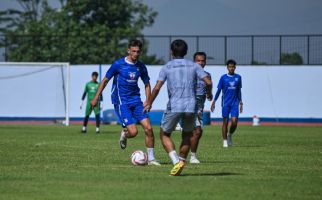 Bojan Hodak Puas dengan Performa Mateo Kojican di Gim Internal Persib, tetapi - JPNN.com