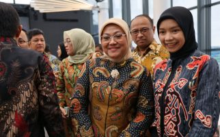 Menaker Ida Fauziyah Dorong Digitalisasi Tata Kelola Penempatan Pekerja Migran Indonesia - JPNN.com