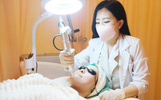 Dokter Kecantikan Ingatkan Pentingnya Merawat Kulit Wajah - JPNN.com