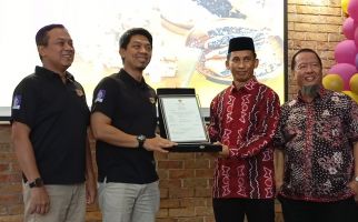 Martabak Pizza Orins Kantongi Sertifikat Halal, Siap Perluas Pasar - JPNN.com