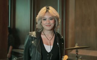 Audi Kirana Bangkitkan Lagi Lagu Nike Ardilla, Seberkas Sinar - JPNN.com