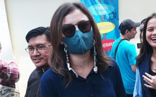 Konon Mobil Digelapkan Sang Suami, Kimberly Ryder Naik Taksi Online - JPNN.com