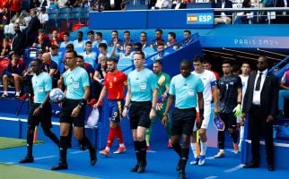 Sepak Bola Olimpiade Paris 2024: Hanya Kapten yang Dapat Berdiskusi dengan Wasit - JPNN.com