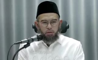 Profil Ustaz Nuzul Dzikri yang Konon Menikahi Laudya Cynthia Bella - JPNN.com